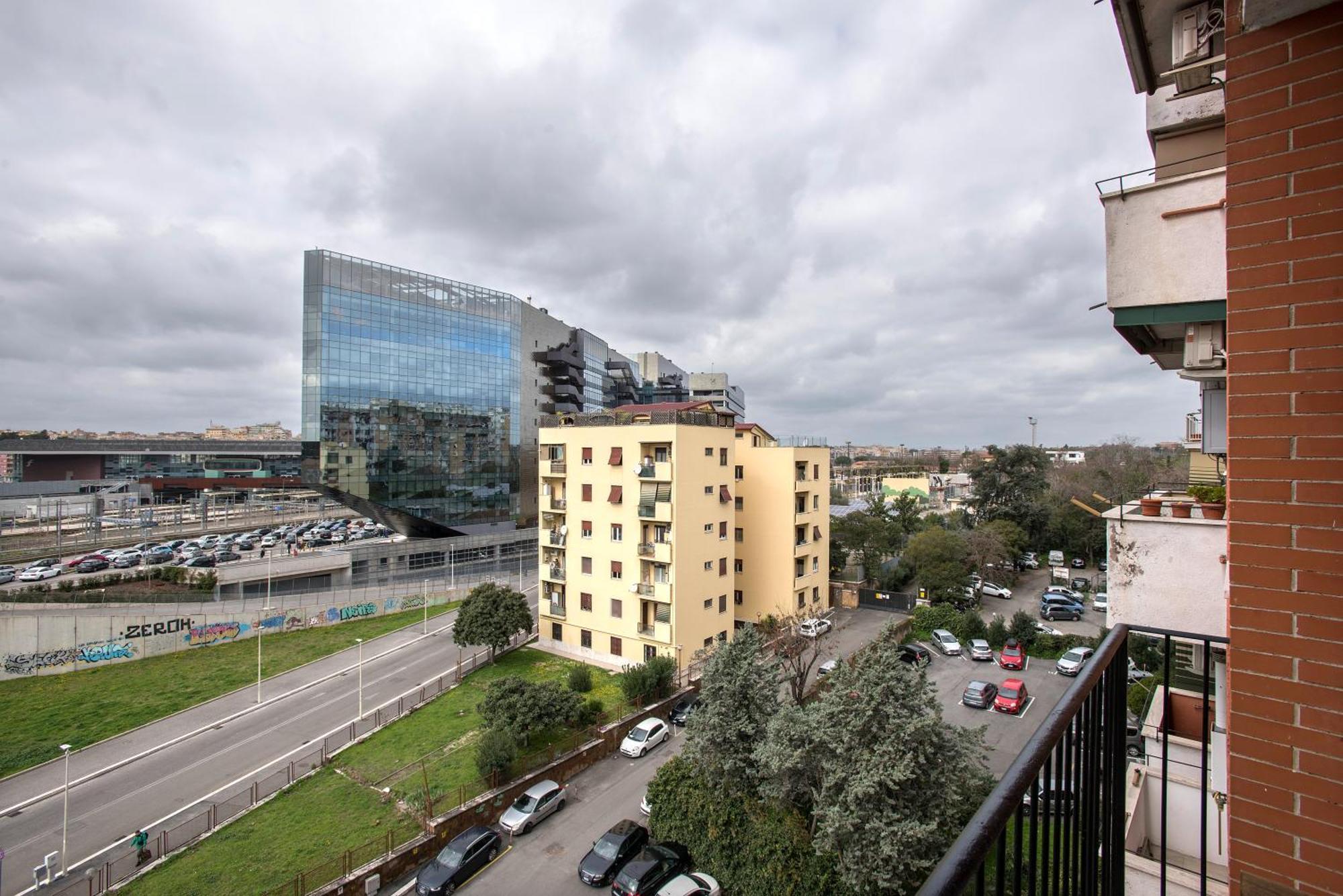 Stylish & Cozy - 5 Star Location- Balcony - City View ローマ エクステリア 写真